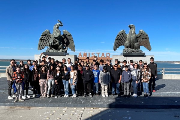 img_amistad1.jpg img_amistad1.jpg